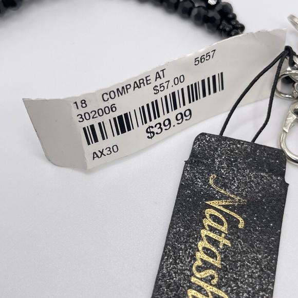 Natasha Faceted Black Crystal Layered Flower Design Statement Bib Necklace NWT - Picture 10 of 15